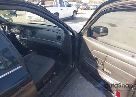 2011 Ford Crown Victoria Police Interceptor из США, поврежденный, VIN 2FABP7BV8BX167013